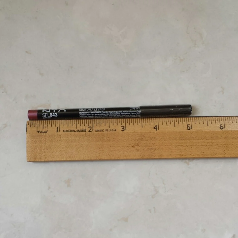 NYX SPL843 Citrine lipliner
